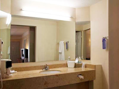 American Inn Hotel & Suites Parral Bagian luar foto